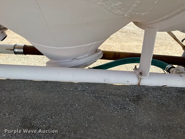 image for item EG6166 1965 Fruehauf  pneumatic dry bulk trailer