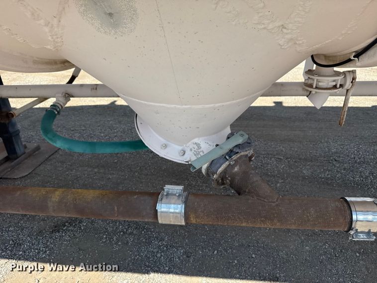 image for item EG6166 1965 Fruehauf  pneumatic dry bulk trailer