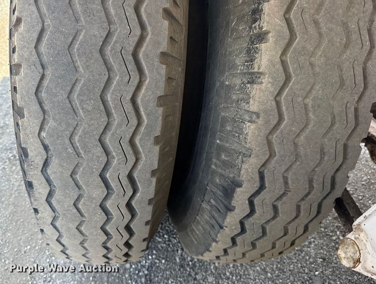 image for item EG6166 1965 Fruehauf  pneumatic dry bulk trailer