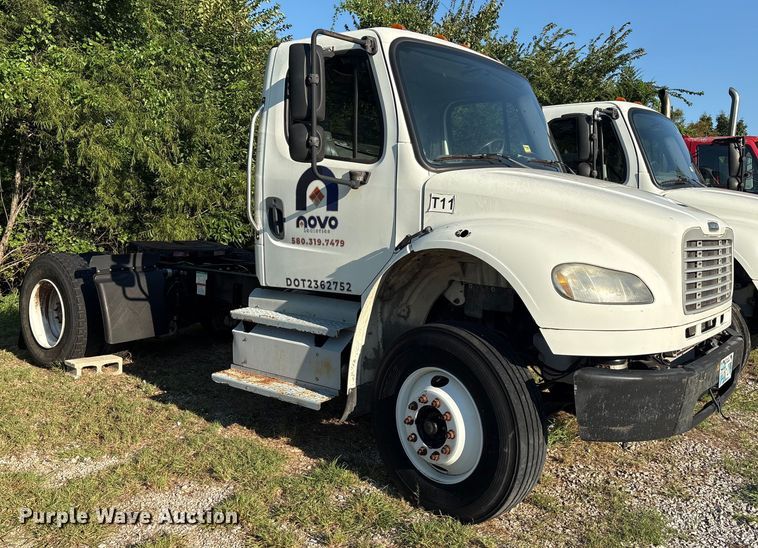 image for item EM0599 2013 Freightliner Business Class M2 semi truck