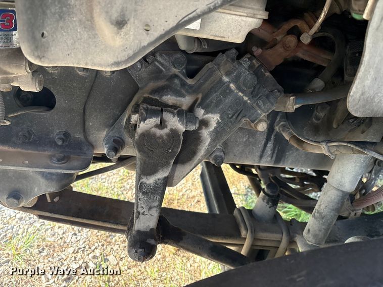 image for item EM0599 2013 Freightliner Business Class M2 semi truck