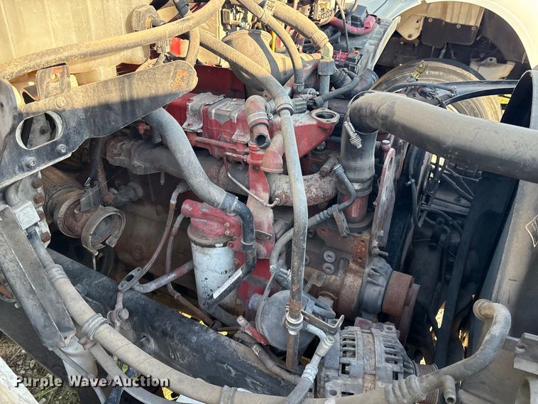 image for item EM0599 2013 Freightliner Business Class M2 semi truck