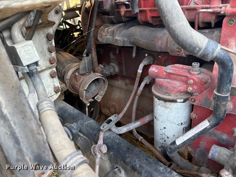 image for item EM0599 2013 Freightliner Business Class M2 semi truck