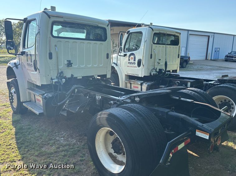 image for item EM0600 2013 Freightliner Business Class M2 106 semi truck