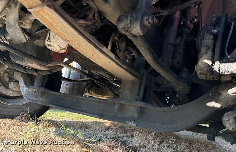 image for item EM0600 2013 Freightliner Business Class M2 106 semi truck