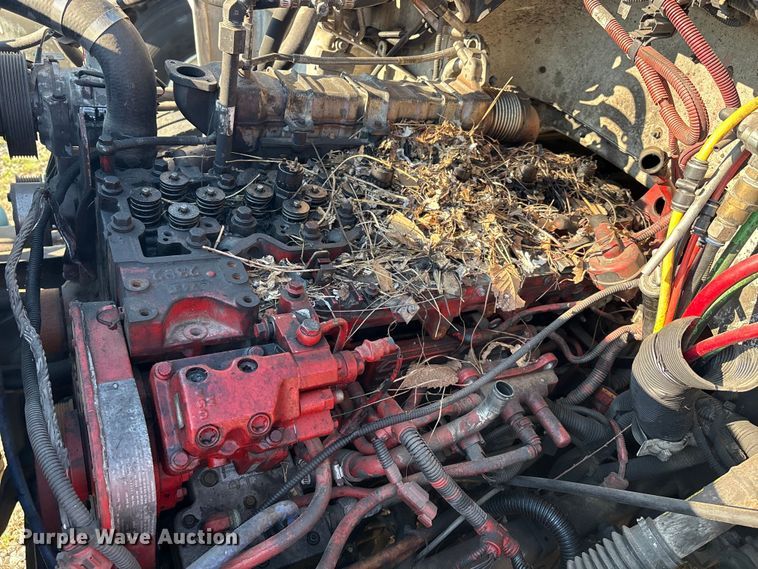 image for item EM0600 2013 Freightliner Business Class M2 106 semi truck