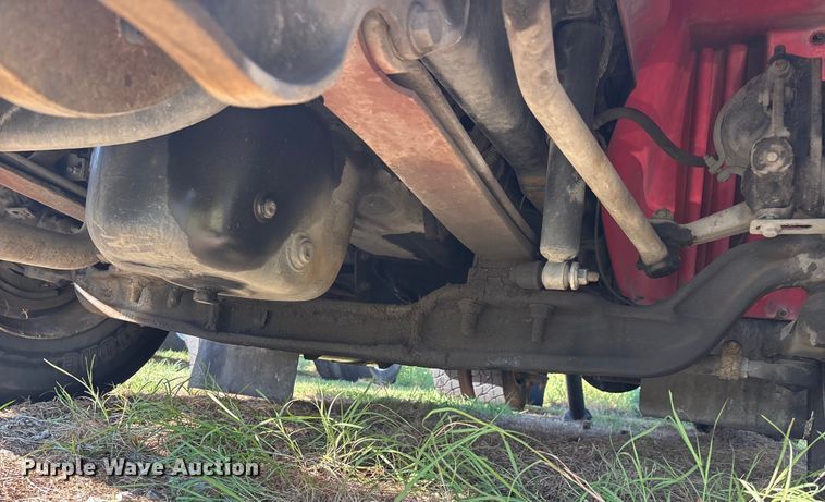 image for item EM0601 2006 International 8600 truck cab and chassis