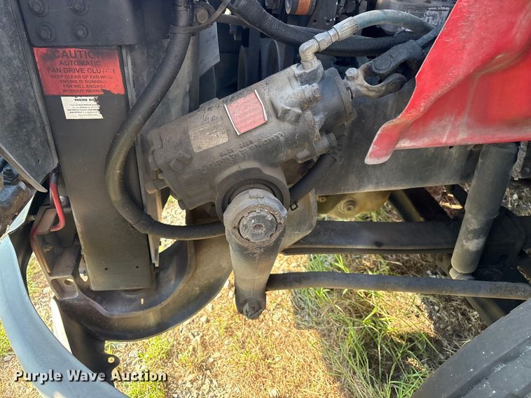 image for item EM0601 2006 International 8600 truck cab and chassis