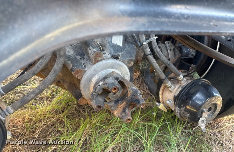 image for item EM0602 2007 International 8600 semi truck