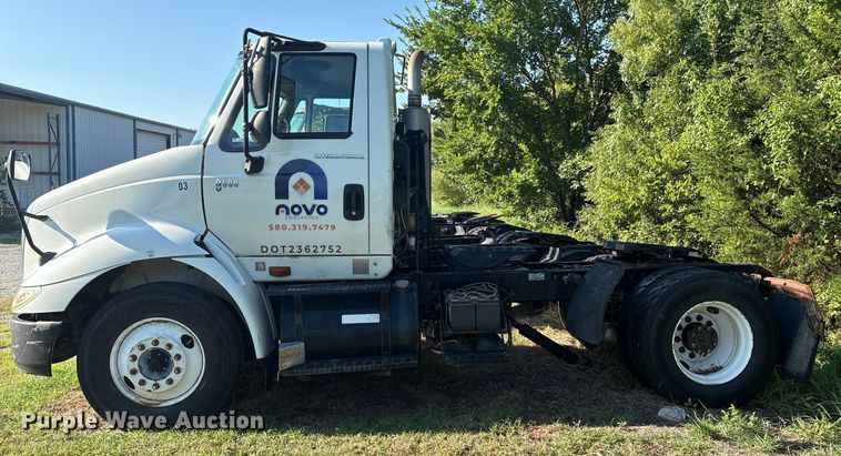 image for item EM0603 2007 International 8600 semi truck