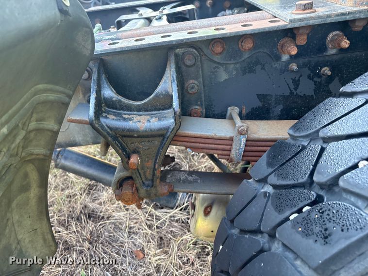 image for item EM0603 2007 International 8600 semi truck