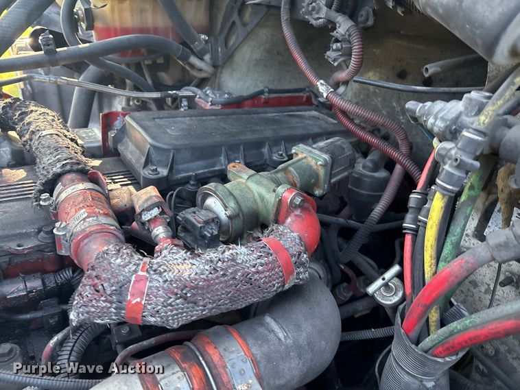 image for item EM0604 2013 Freightliner Business Class M2 truck cab and chassis