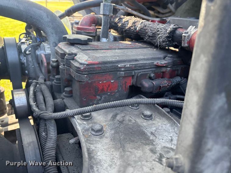 image for item EM0604 2013 Freightliner Business Class M2 truck cab and chassis