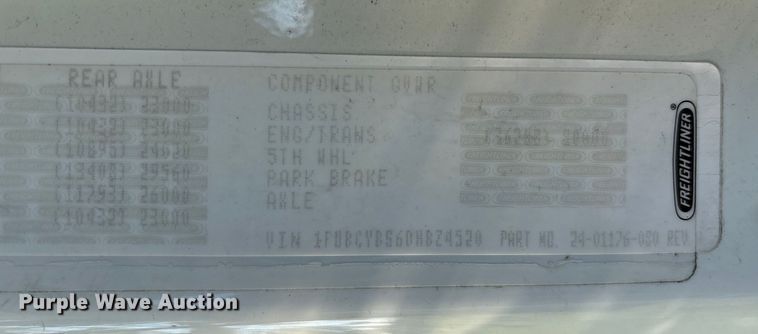 image for item EM0604 2013 Freightliner Business Class M2 truck cab and chassis