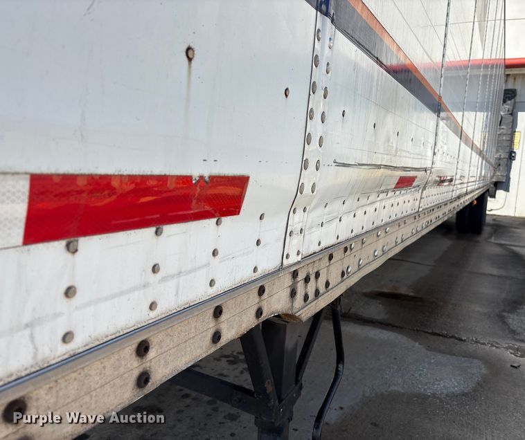 image for item EM0606 2005 Wabash dry van trailer