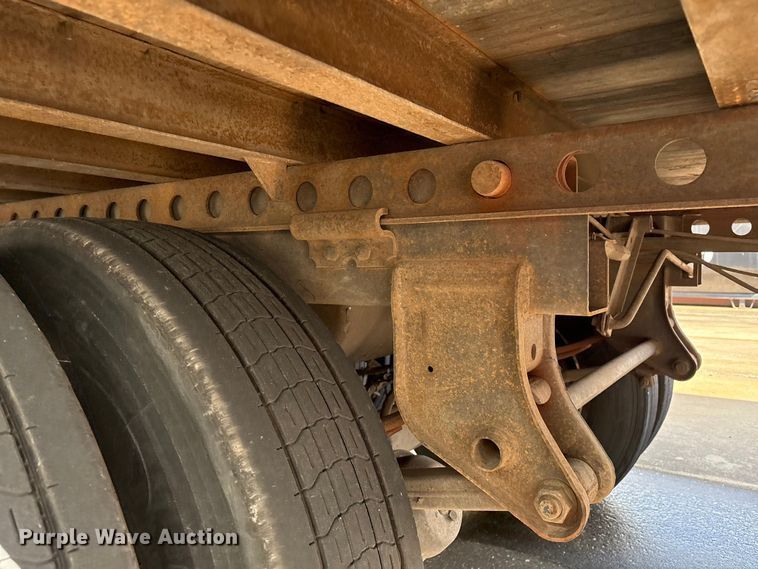 image for item EM0606 2005 Wabash dry van trailer