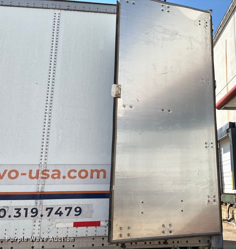 image for item EM0606 2005 Wabash dry van trailer