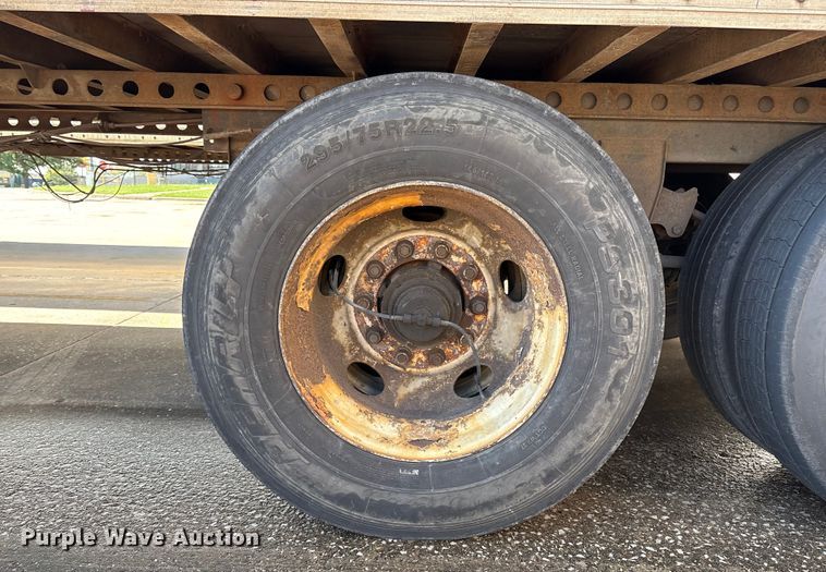 image for item EM0606 2005 Wabash dry van trailer