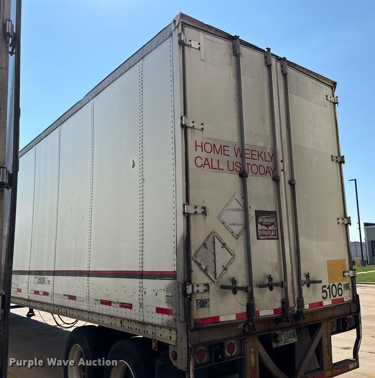 image for item EM0607 2005 Wabash dry van trailer