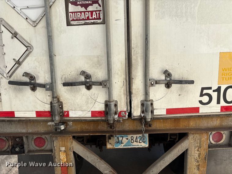 image for item EM0607 2005 Wabash dry van trailer