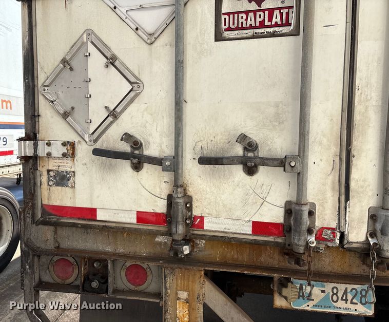 image for item EM0607 2005 Wabash dry van trailer