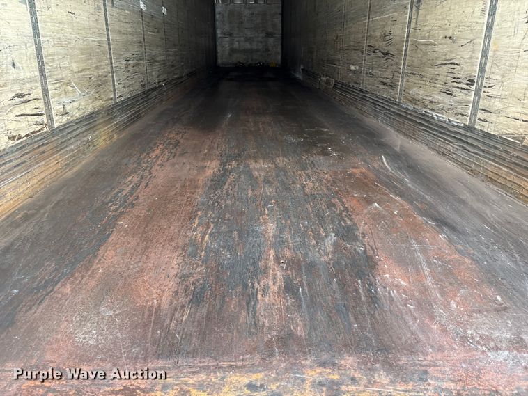 image for item EM0607 2005 Wabash dry van trailer