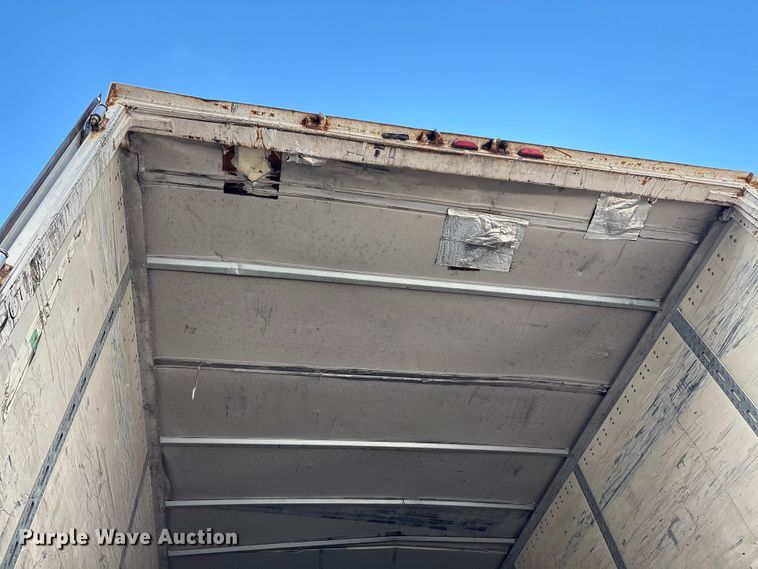 image for item EM0607 2005 Wabash dry van trailer