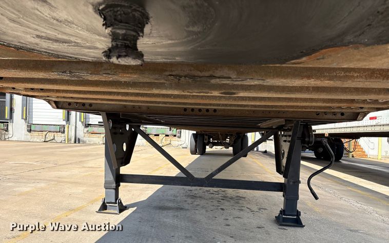 image for item EM0607 2005 Wabash dry van trailer