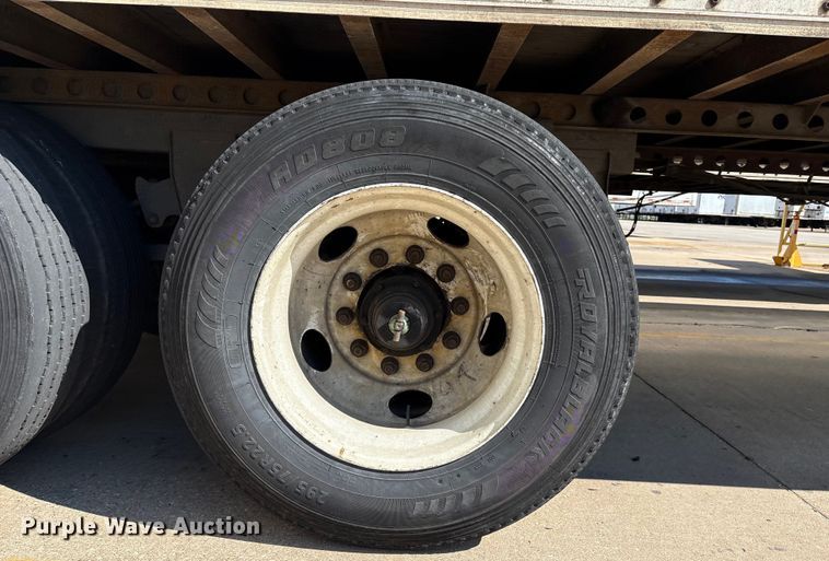 image for item EM0607 2005 Wabash dry van trailer