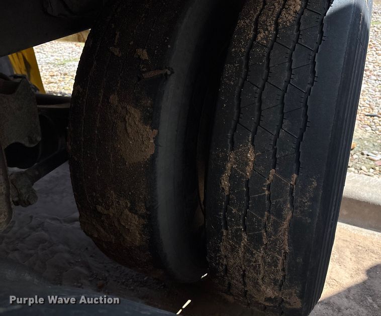 image for item EM0609 1999 Wabash DVCVHPC dry van trailer