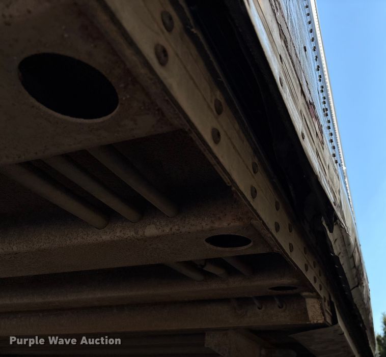 image for item EM0610 1999 Wabash dry van trailer