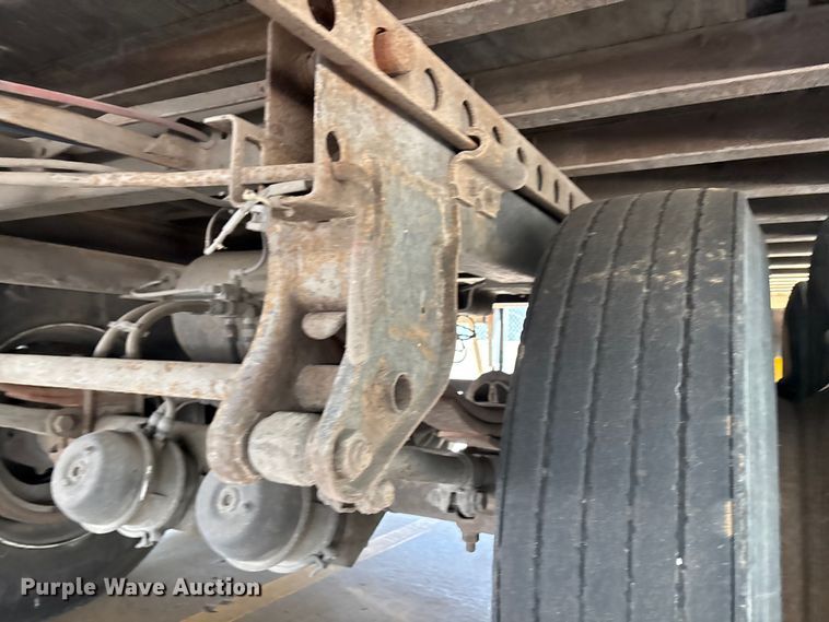 image for item EM0610 1999 Wabash dry van trailer