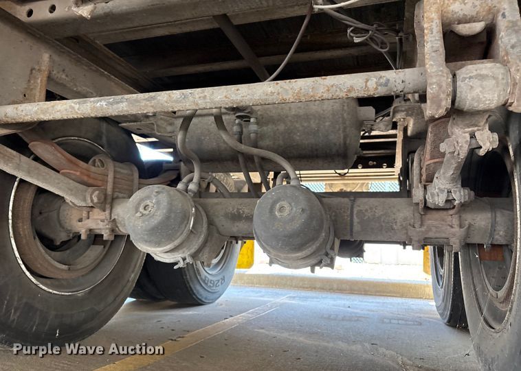 image for item EM0610 1999 Wabash dry van trailer