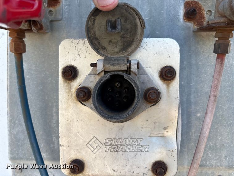 image for item EM0612 2005 Wabash DVCVHPC dry van trailer