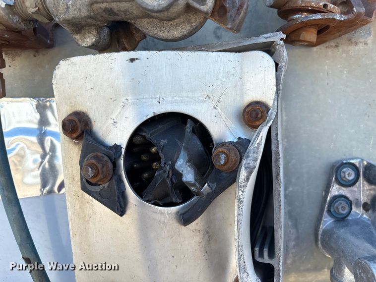 image for item EM0613 2006 Wabash DVCVHPC dry van trailer