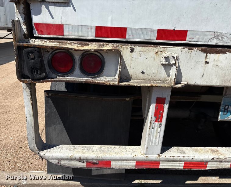 image for item EM0615 2006 Lufkin TFV-CL-110 dry van trailer