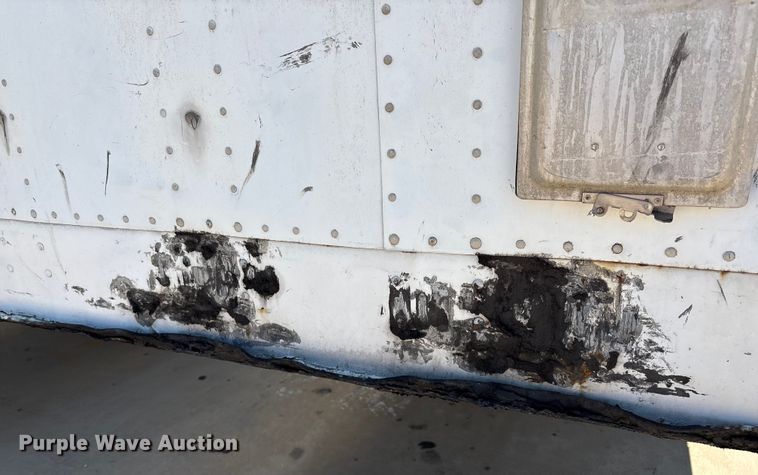 image for item EM0615 2006 Lufkin TFV-CL-110 dry van trailer