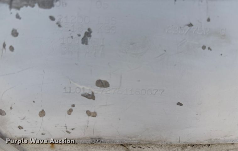 image for item EM0615 2006 Lufkin TFV-CL-110 dry van trailer