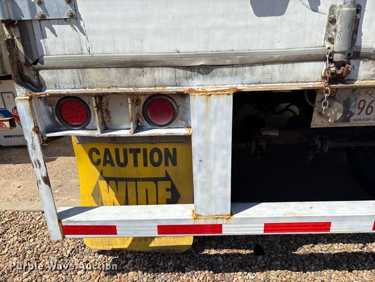 image for item EM0617 2001 Wabash DVCVHPC dry van trailer