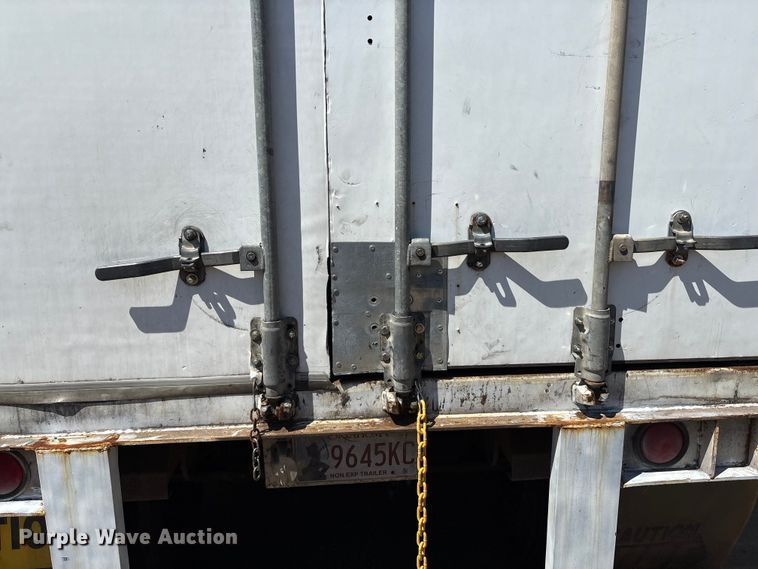 image for item EM0617 2001 Wabash DVCVHPC dry van trailer