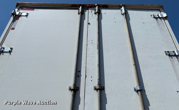 image for item EM0617 2001 Wabash DVCVHPC dry van trailer