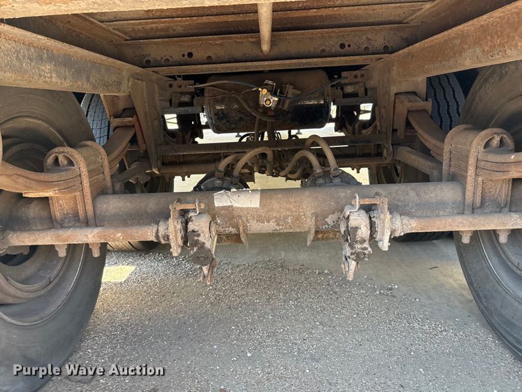 image for item EM0617 2001 Wabash DVCVHPC dry van trailer