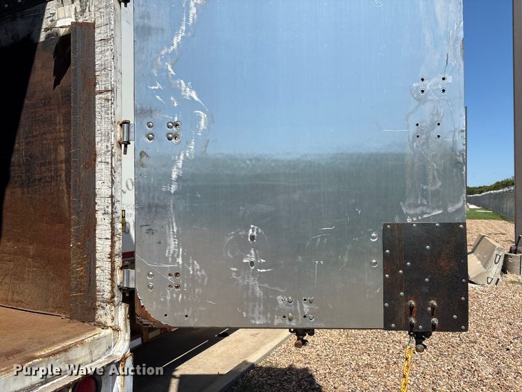 image for item EM0617 2001 Wabash DVCVHPC dry van trailer