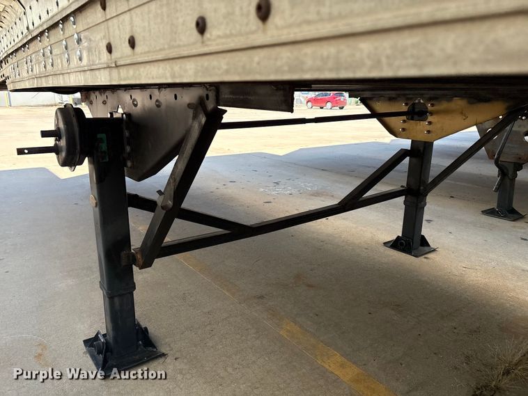 image for item EM0617 2001 Wabash DVCVHPC dry van trailer