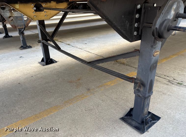 image for item EM0617 2001 Wabash DVCVHPC dry van trailer