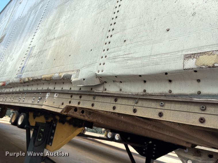 image for item EM0617 2001 Wabash DVCVHPC dry van trailer