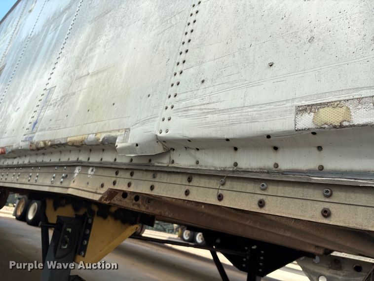 image for item EM0617 2001 Wabash DVCVHPC dry van trailer