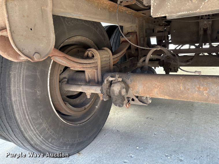 image for item EM0620 2005 Wabash DVCVHPC dry van trailer