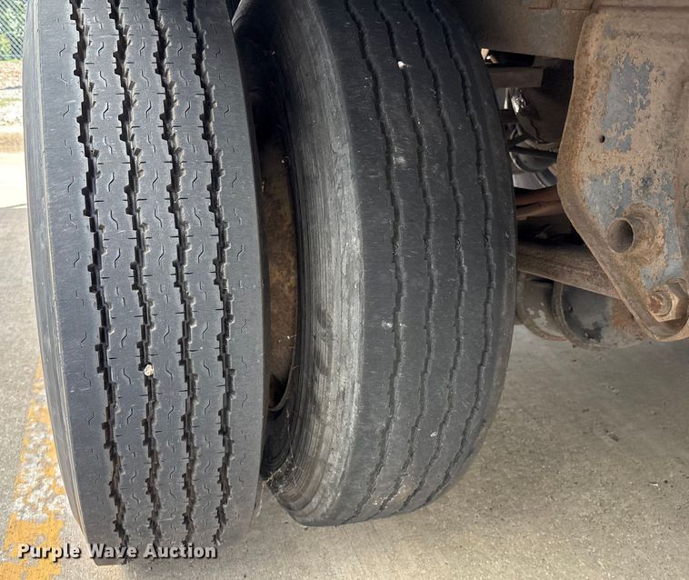 image for item EM0620 2005 Wabash DVCVHPC dry van trailer