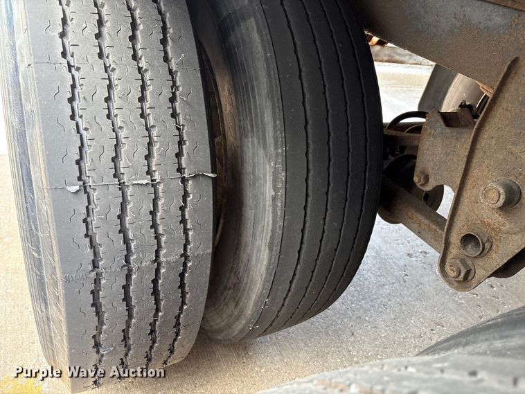 image for item EM0620 2005 Wabash DVCVHPC dry van trailer